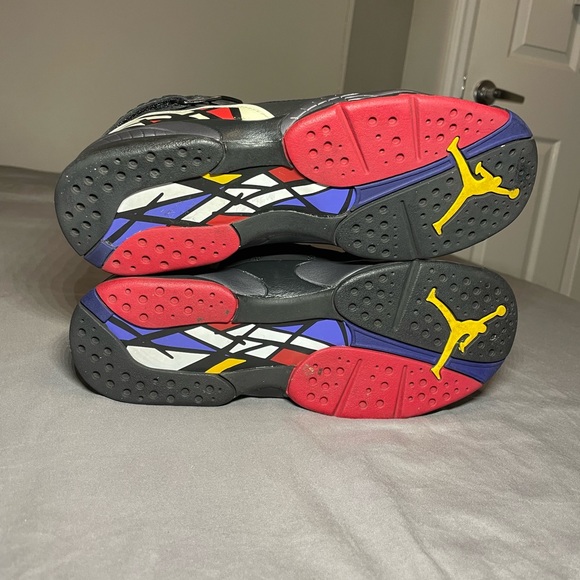 Jordan 8 Retro “Playoffs” (2013)
